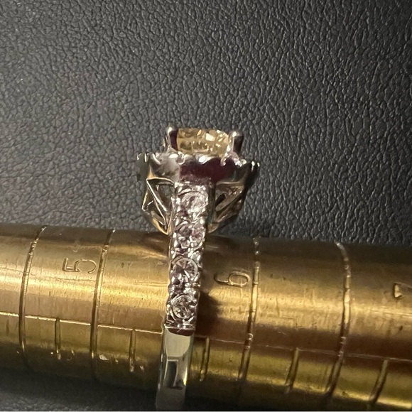 Elegant Silver and Yellow Diamond Ring Adjustable Size 5.5 - Picture 3 of 6